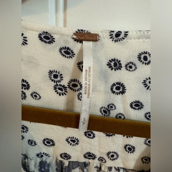 Free People Lady Bohemian Bell Sleeve Floral Crop Smocked Top - Picture 3 of 8